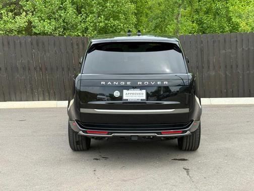 Santorini Black Metallic 2025 Land Rover Range Rover P530 SE 7 Seat