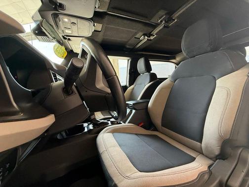 Oxford White 2023 Ford Bronco Big Bend
