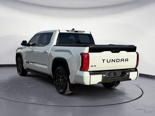 2024 Toyota Tundra Hybrid Platinum