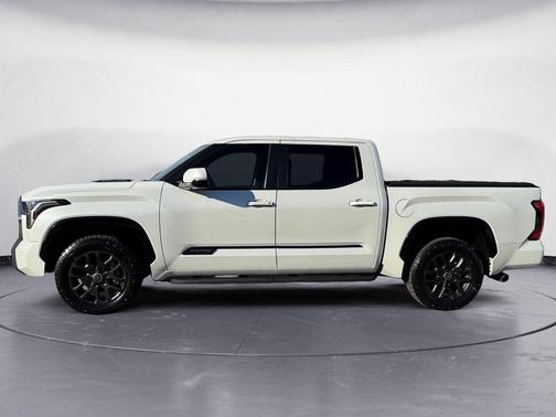 2024 Toyota Tundra Hybrid Platinum