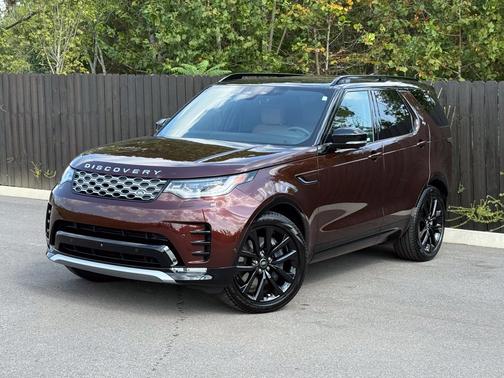 Sedona Red 2026 Land Rover Discovery Gemini Edition AWD