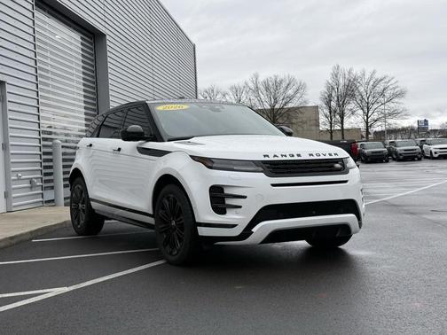 2026 Land Rover Range Rover Evoque Dynamic SE
