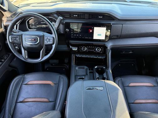 2024 GMC Sierra 2500 AT4