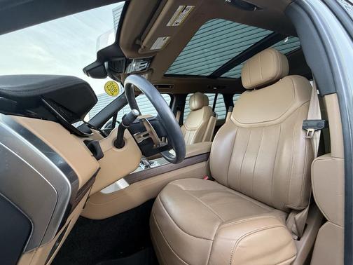 2023 Land Rover Range Rover P400 SE