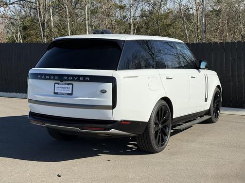 2023 Land Rover Range Rover P400 SE