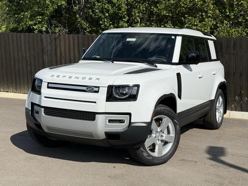 2025 Land Rover Defender 110 P300