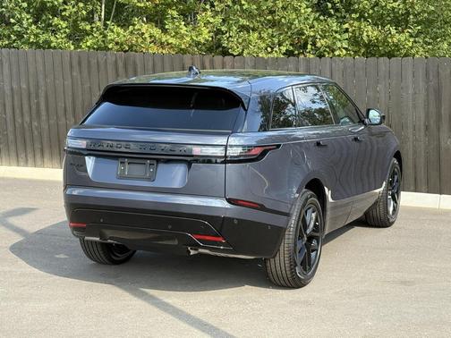 2026 Land Rover Range Rover Velar P250 SE R-Dynamic