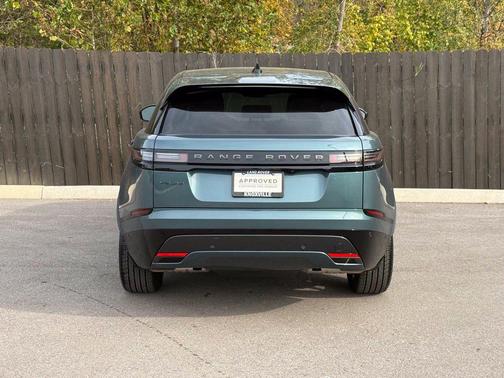 Giola Green Metallic 2026 Land Rover Range Rover Velar Dynamic SE