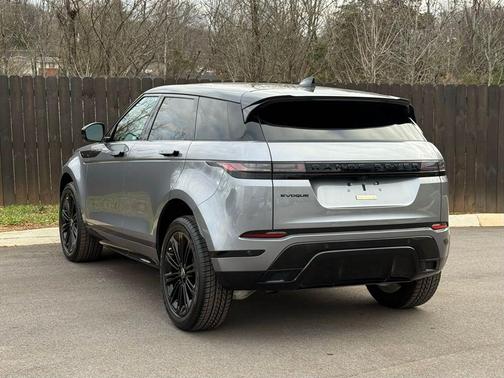 2026 Land Rover Range Rover Evoque Dynamic SE