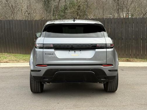 2026 Land Rover Range Rover Evoque Dynamic SE