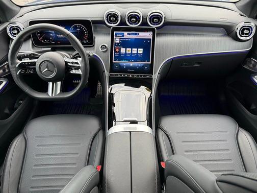 2025 Mercedes-Benz GLC 350e Base