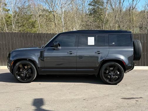 2023 Land Rover Defender 110 X-Dynamic SE