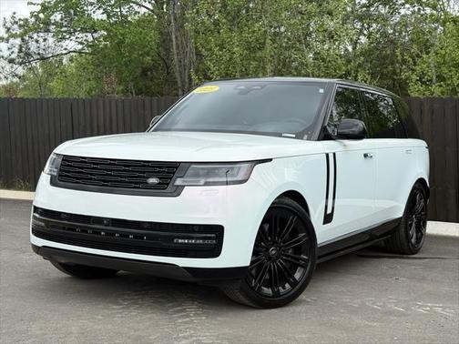 2025 Land Rover Range Rover P530 SE 7 Seat
