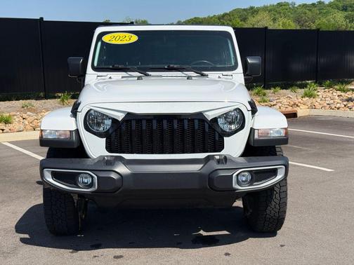 Bright White Clearcoat 2023 Jeep Gladiator Sport S