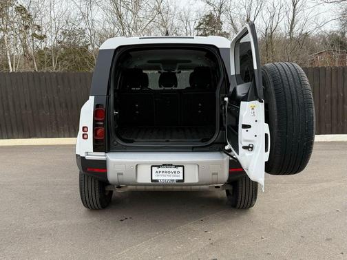 2023 Land Rover Defender 110 Standard