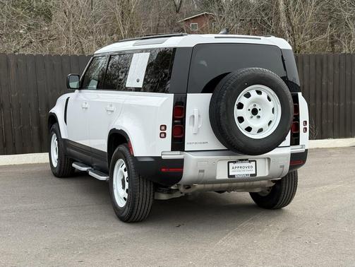 2023 Land Rover Defender 110 Standard