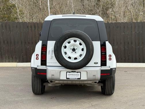 2023 Land Rover Defender 110 Standard