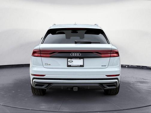 2021 Audi Q8 55 Premium Plus