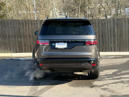 2025 Land Rover Discovery P360 Dynamic SE