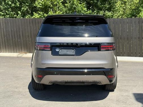 2025 Land Rover Discovery P360 Dynamic SE