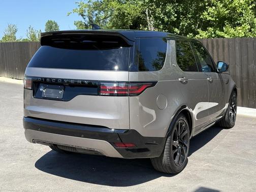 2025 Land Rover Discovery P360 Dynamic SE
