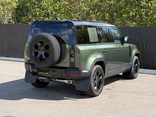 Woolstone 2026 Land Rover Defender S