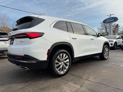 2025 Buick Enclave Preferred FWD