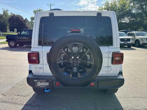 2022 Jeep Wrangler Unlimited 4xe Sahara