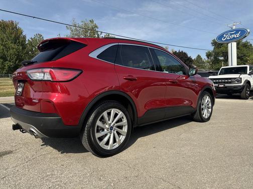 2022 Ford Escape Titanium