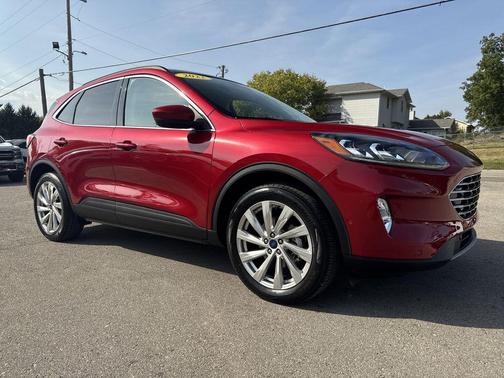 2022 Ford Escape Titanium