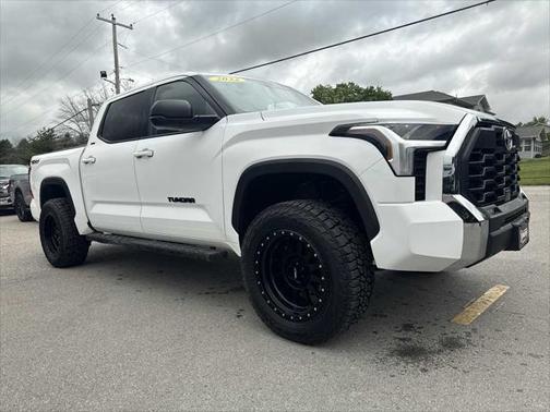 2022 Toyota Tundra SR5