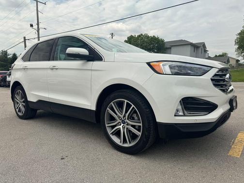 Star White Metallic Tri-Coat 2022 Ford Edge Titanium