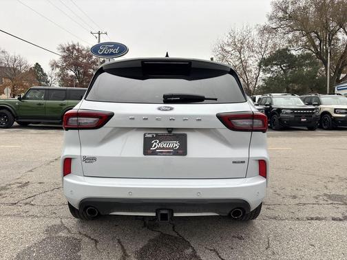 2025 Ford Escape ST-Line Elite