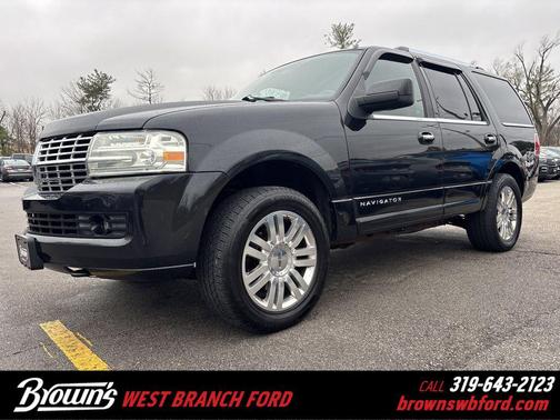 2011 Lincoln Navigator Base
