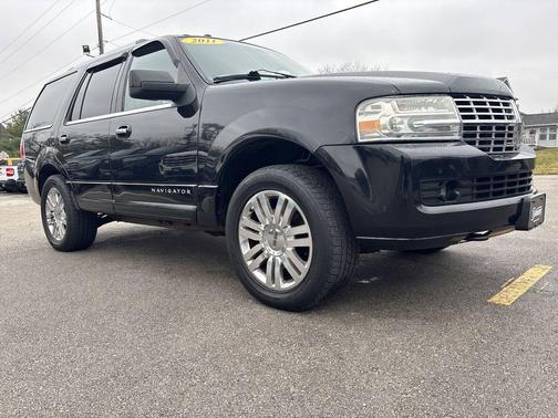 2011 Lincoln Navigator Base