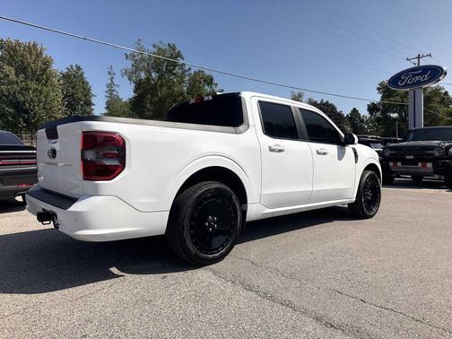 2025 Ford Maverick Lobo Standard