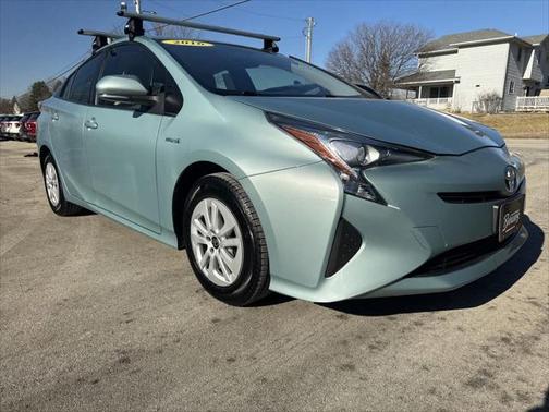 2016 Toyota Prius Two