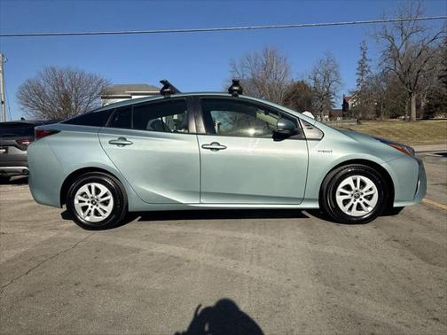 2016 Toyota Prius Two