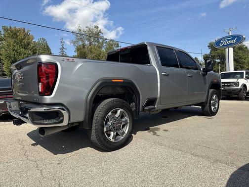 2025 GMC Sierra 2500 SLE
