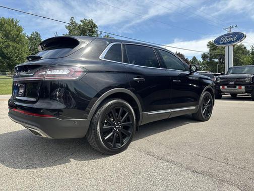 2021 Lincoln Nautilus Reserve