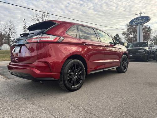 2024 Ford Edge ST Line
