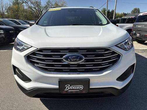 2022 Ford Edge SE