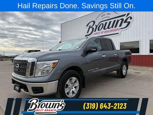 Gun Metallic 2018 Nissan Titan SV
