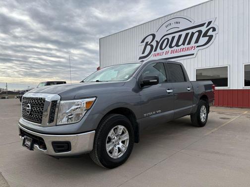 2018 Nissan Titan SV