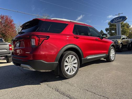 2025 Ford Explorer Platinum
