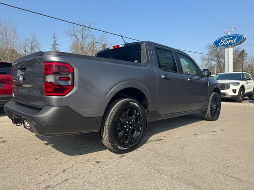 CARBONIZED GRAY METALLIC 2026 Ford Maverick Lariat