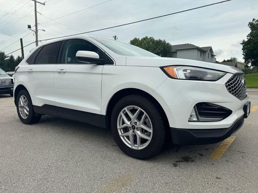 Oxford White 2024 Ford Edge SEL