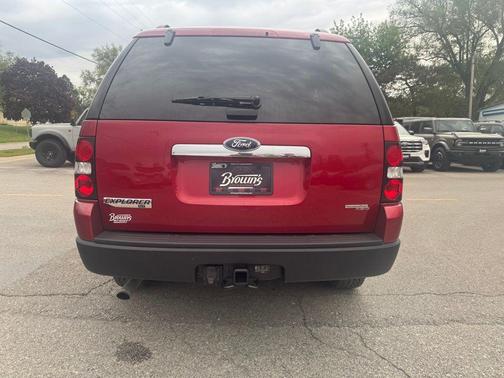 Red Fire Clearcoat Metallic 2007 Ford Explorer XLT