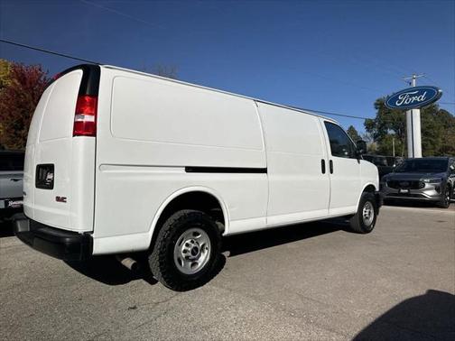 2023 GMC Savana 2500 Work Van