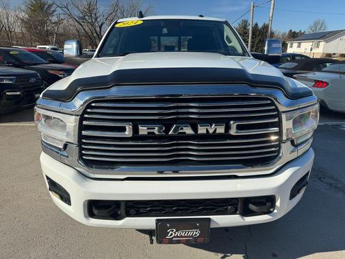 2024 RAM 2500 Laramie Crew Cab 4x4 6'4' Box